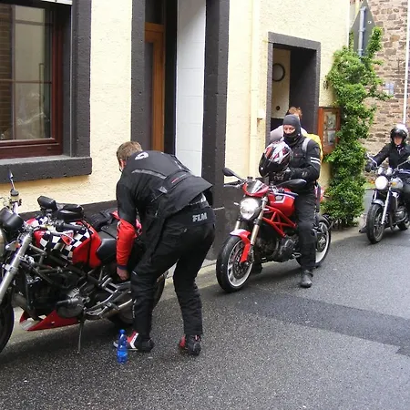 Zum Achten Himmel Pensjonat 3*